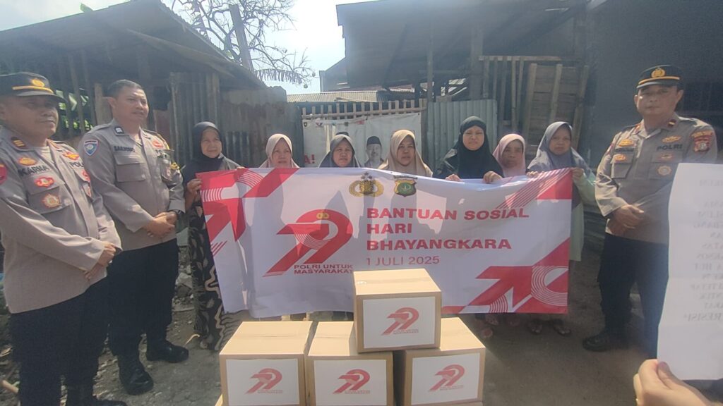 Peduli Sesama, Polsek Bantargebang Gelar Bakti Sosial dalam Rangka HUT Bhayangkara ke-79 