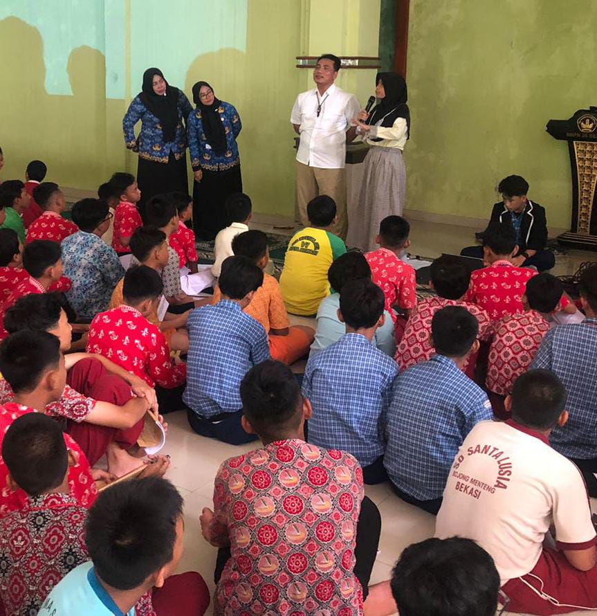 Polsek Bantargebang Gelar Sosialisasi dan Edukasi kepada Siswa-Siswi SMPN 26 Kota Bekasi