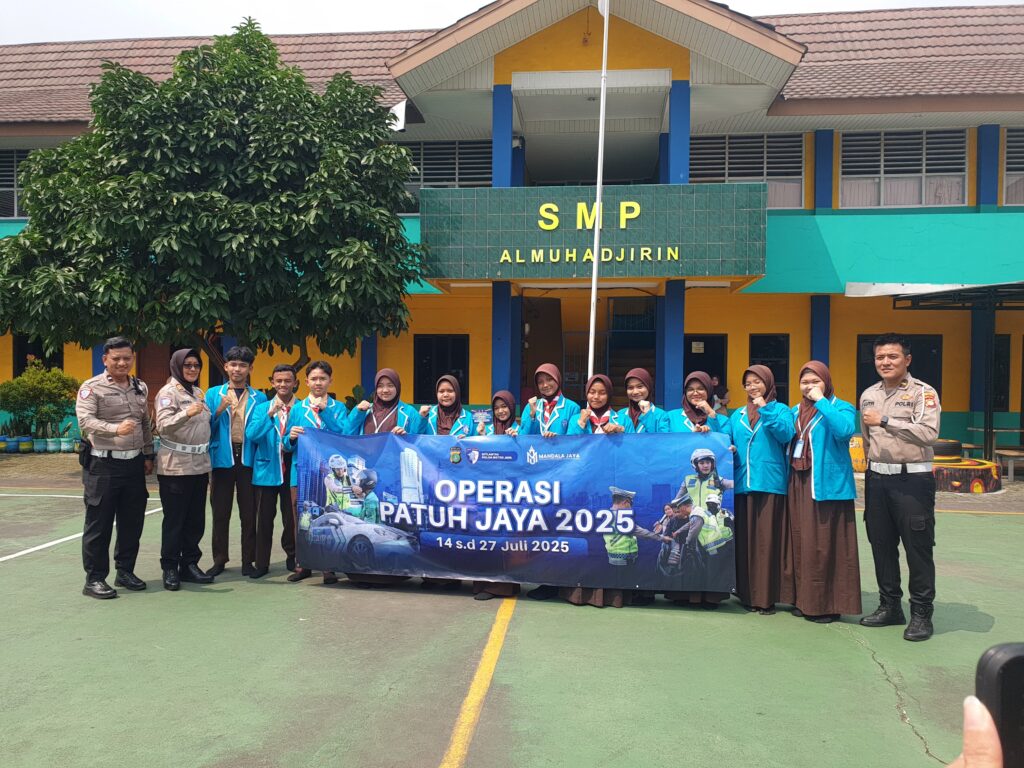 Kegiatan Operasi Patuh Jaya 2025 dan Masa Pengenalan Lingkungan Sekolah, Polres Metro Bekasi Kota Edukasi Keselamatan Lalu Lintas di Al Muhajirin