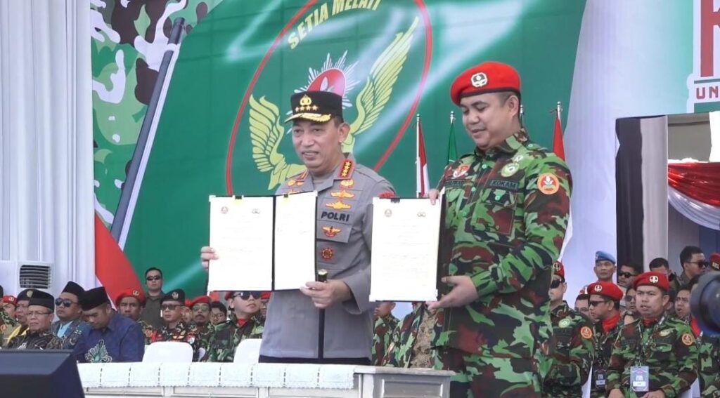 Kapolri Pimpin Apel Akbar Kokam Pemuda Muhammadiyah 2025 di Yogyakarta, Tegaskan Sinergi Ketahanan Pangan