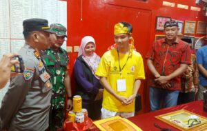 POLSEK RAWALUMBU AMANKAN KIRAB BUDAYA HUT KE-7 KLENTENG BU AN KIONG BEKASI JAYA