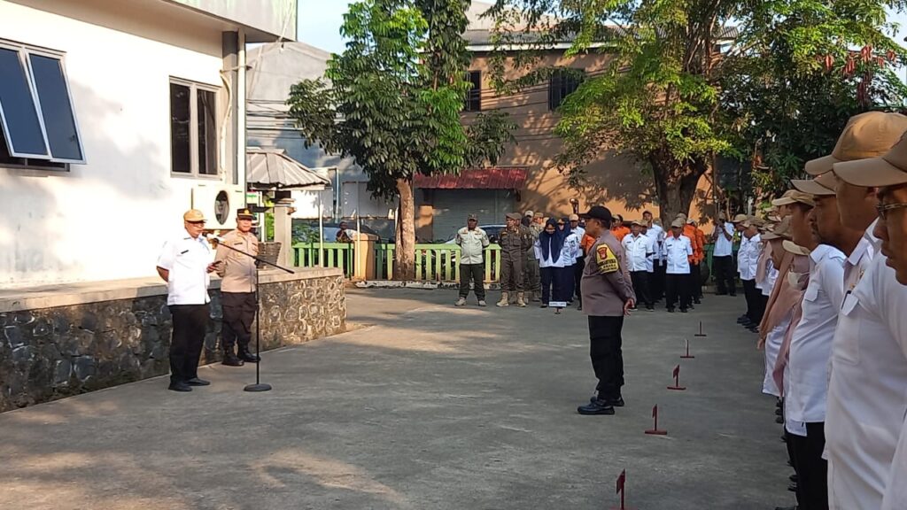 Kapolsek Bekasi Barat Hadiri Apel Gabungan Tingkat Kecamatan Bekasi Barat